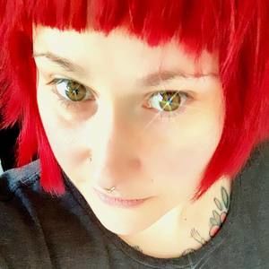 Meet your Posher, Roxanne